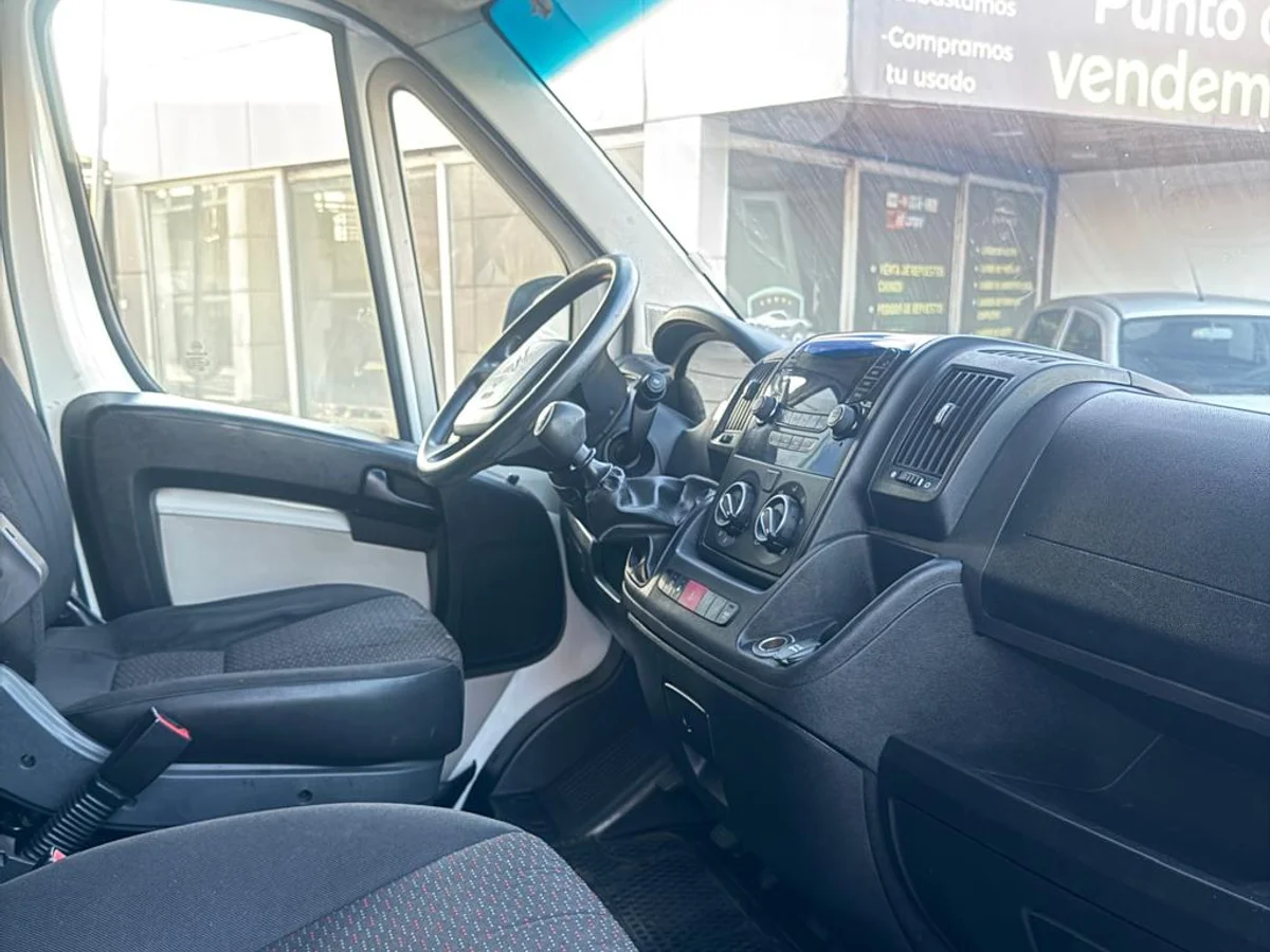 Citroën Jumper — foto 8 de 10
