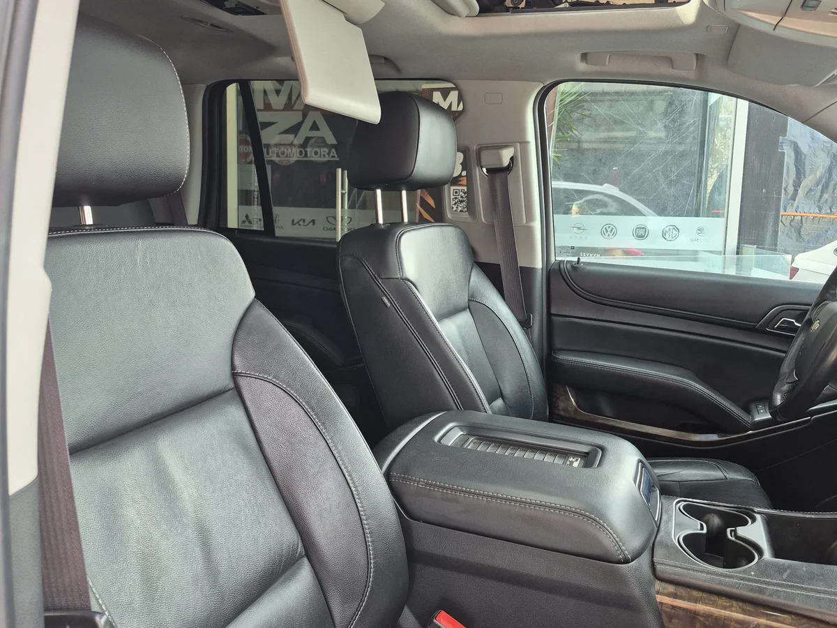 Chevrolet Tahoe — foto 10 de 11