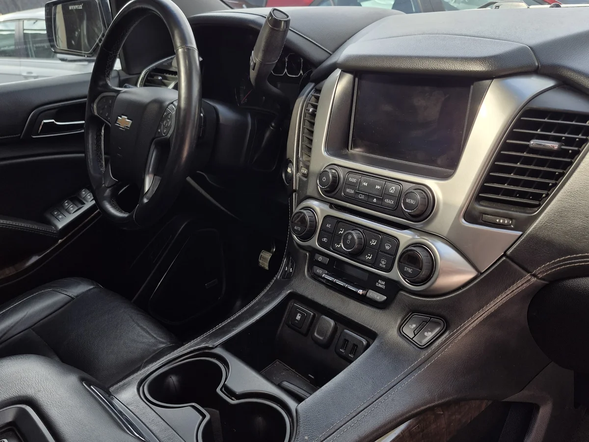 Chevrolet Tahoe — foto 11 de 11