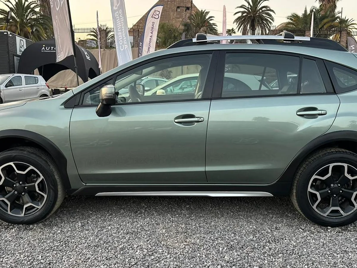 SUBARU 2.0I CVT AWD LIMITED UNICO DUEÑO 2015 - Miniatura 8