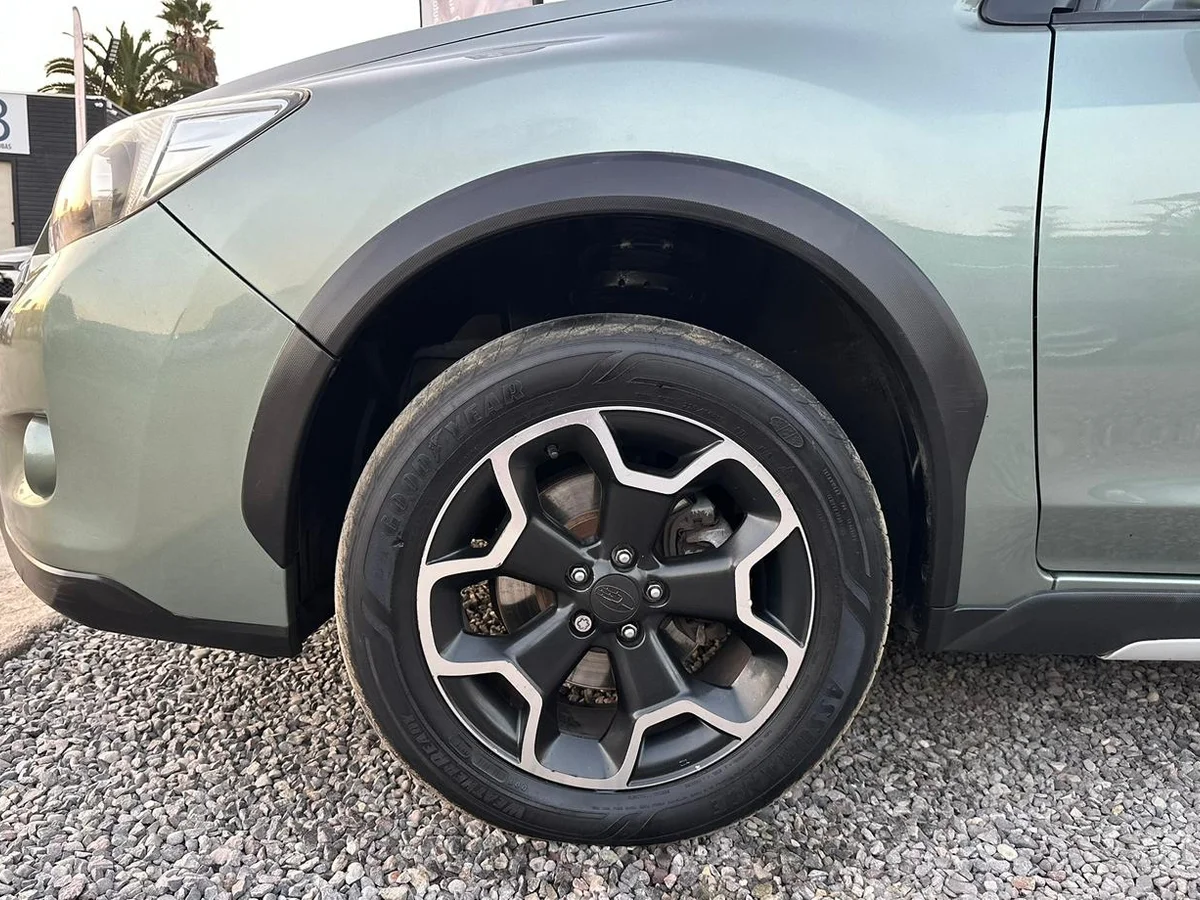 SUBARU 2.0I CVT AWD LIMITED UNICO DUEÑO 2015 - Miniatura 20