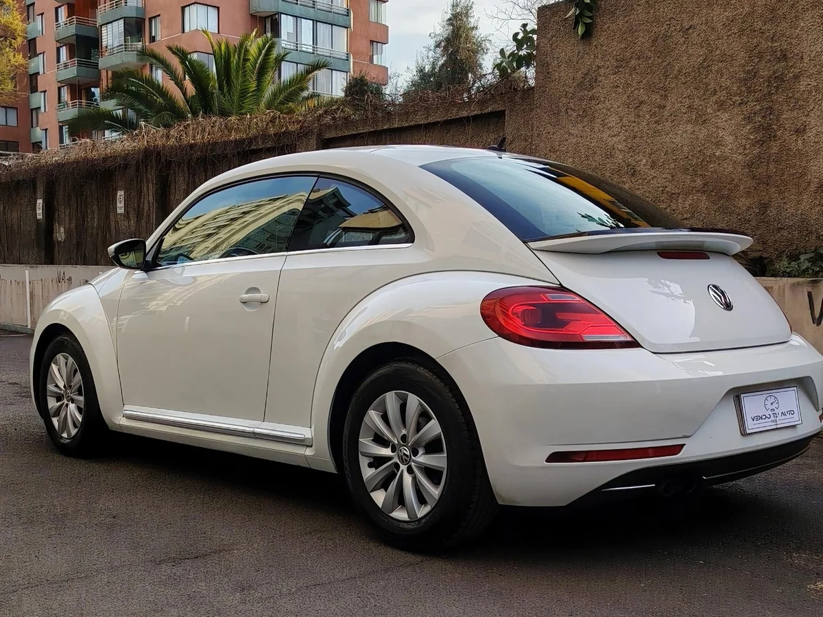 VOLKSWAGEN Beetle 1.4 DESIGN 4X2 HB AT 3P 2017 - Miniatura 7
