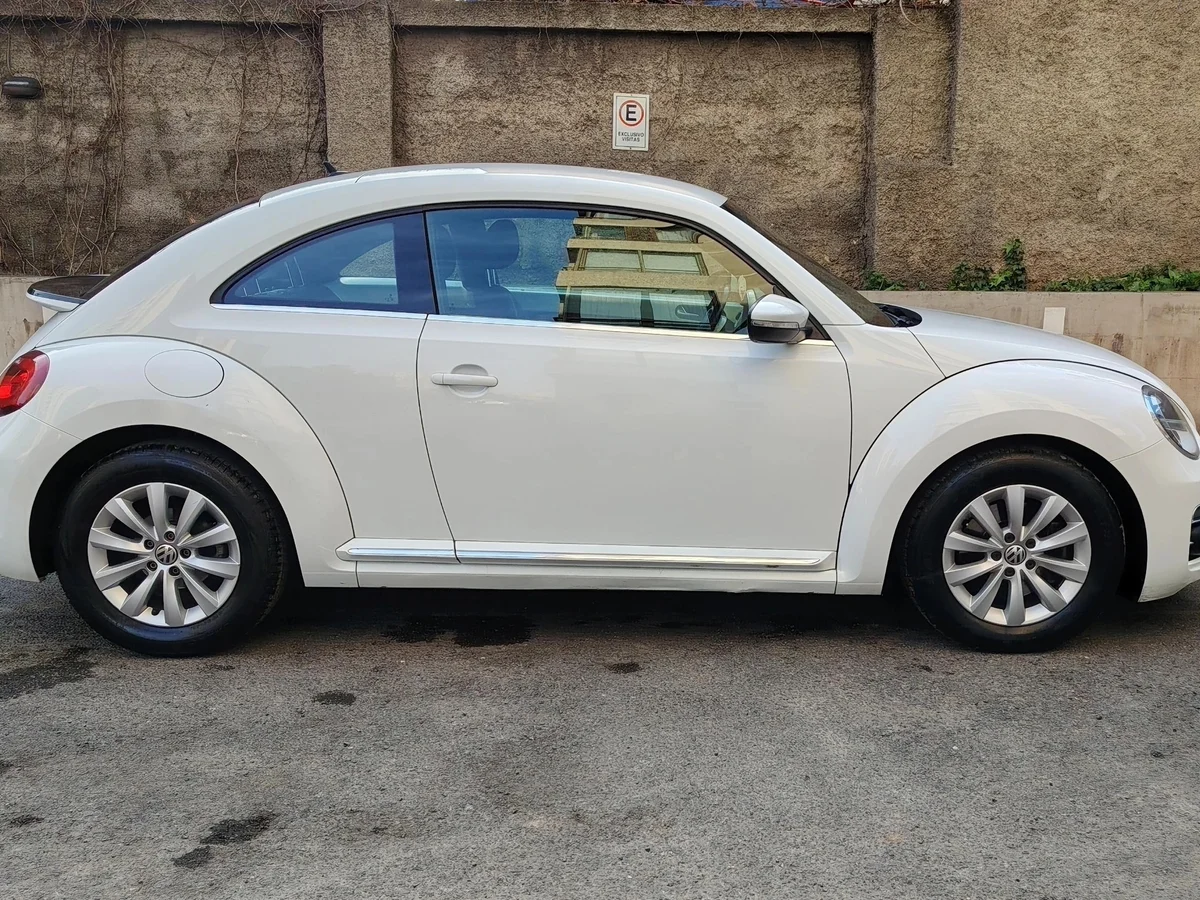 VOLKSWAGEN Beetle 1.4 DESIGN 4X2 HB AT 3P 2017 - Miniatura 11