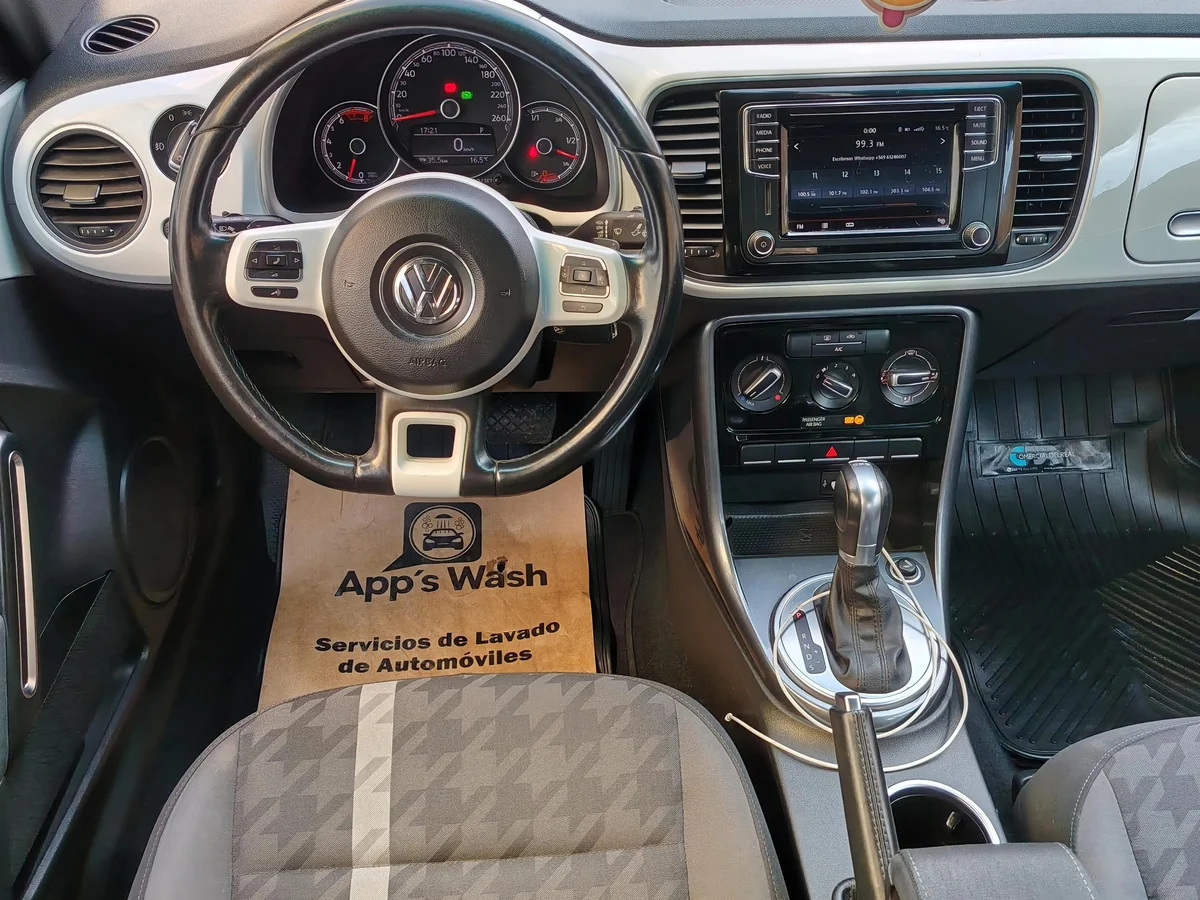 VOLKSWAGEN Beetle 1.4 DESIGN 4X2 HB AT 3P 2017 - Miniatura 16