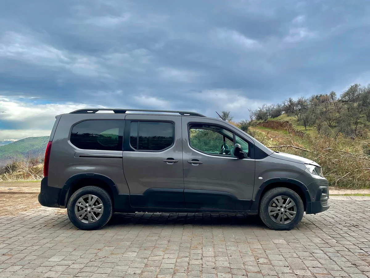 PEUGEOT Rifter BLUEHDI 130 1.5 AT 2023