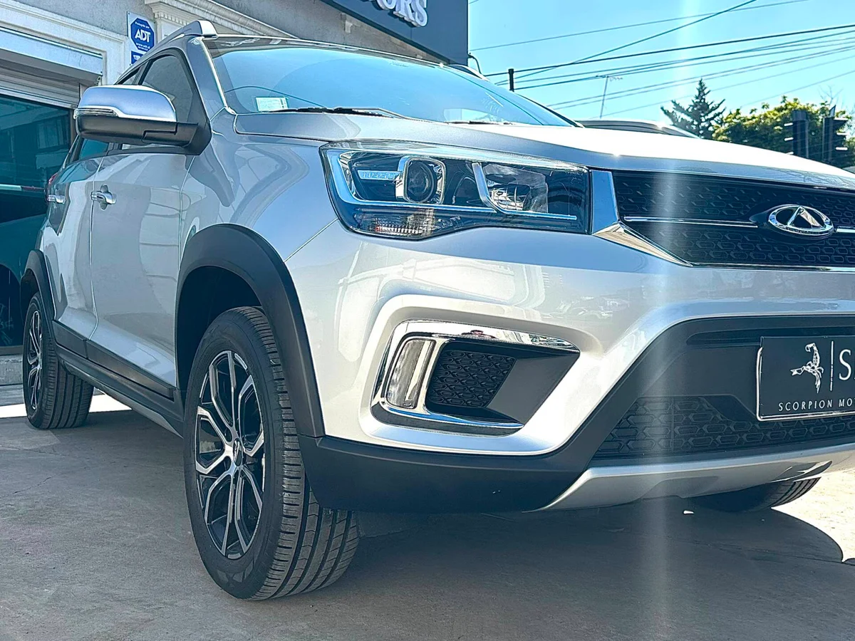 Chery Tiggo 2 — foto 2 de 15