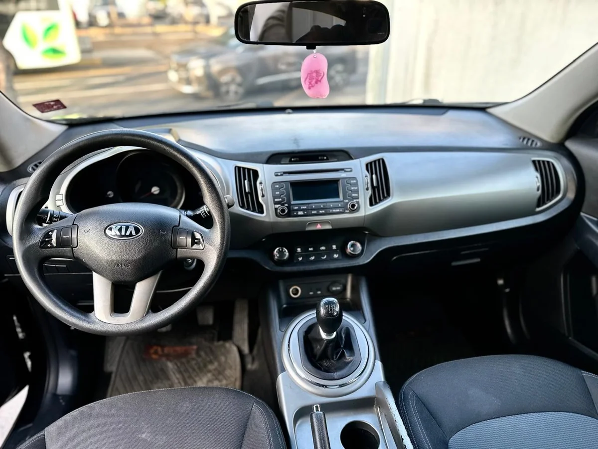 KIA Sportage Lx — foto 17 de 19