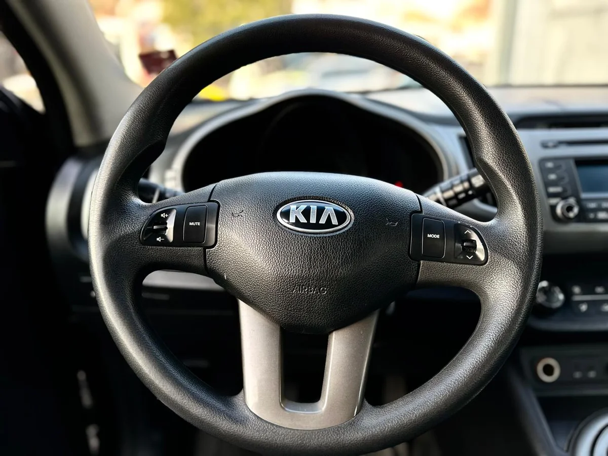 KIA Sportage Lx — foto 2 de 19