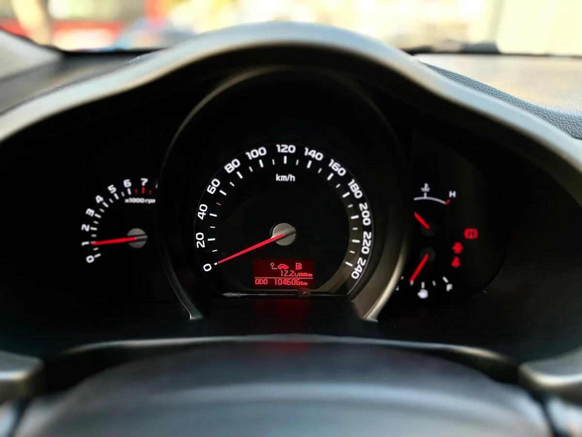 KIA Sportage Lx — foto 4 de 19