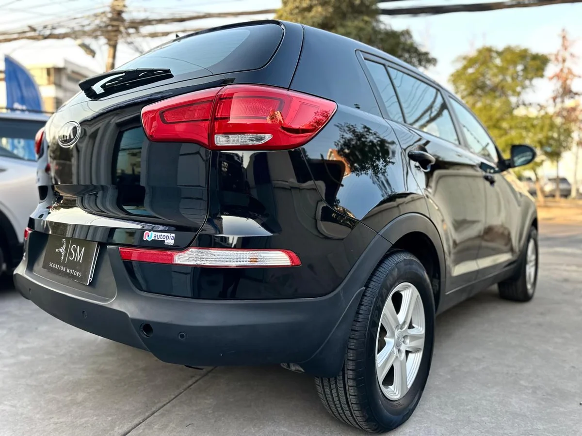 KIA Sportage Lx — foto 10 de 19