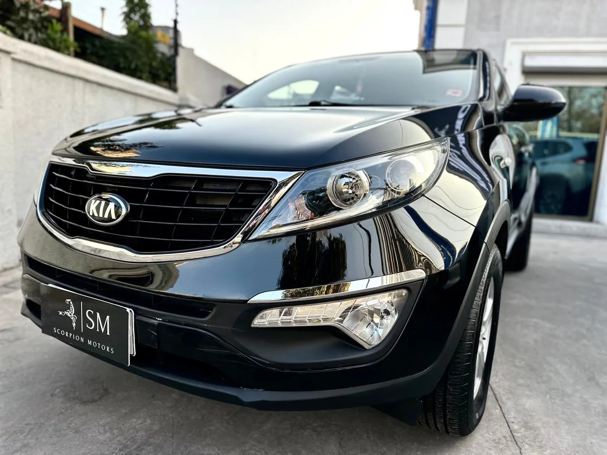 KIA Sportage Lx — foto 12 de 19