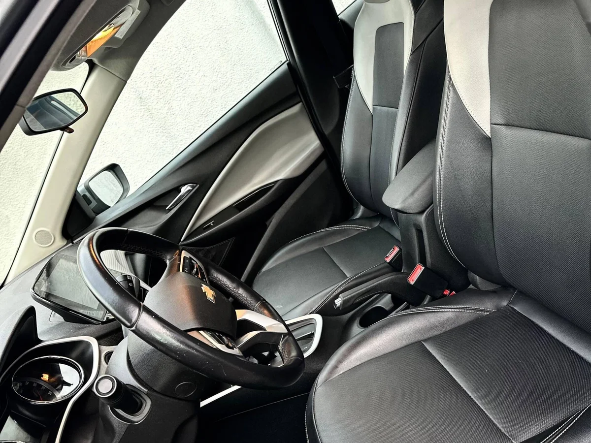 Chevrolet Onix Hb Premier 1.0 Turbo Aut — foto 14 de 16