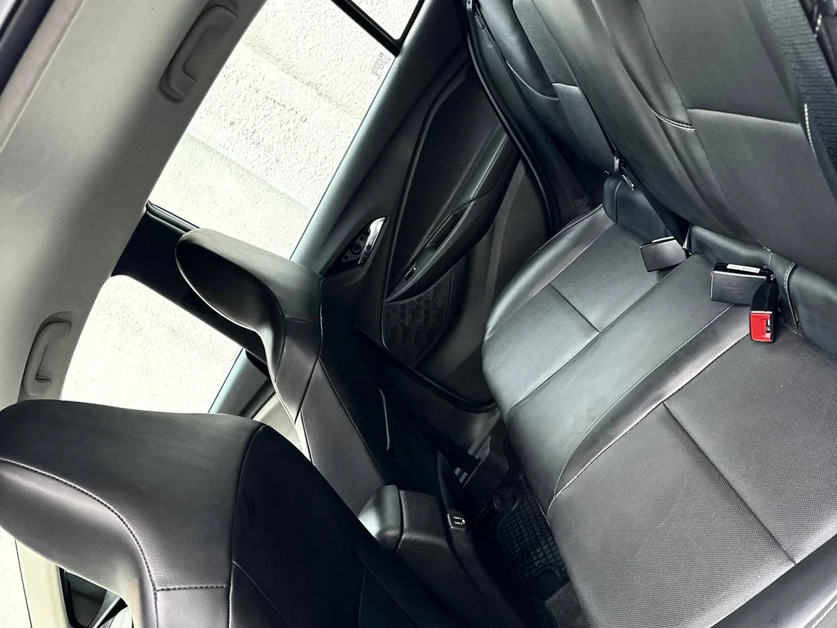Chevrolet Onix Hb Premier 1.0 Turbo Aut — foto 15 de 16