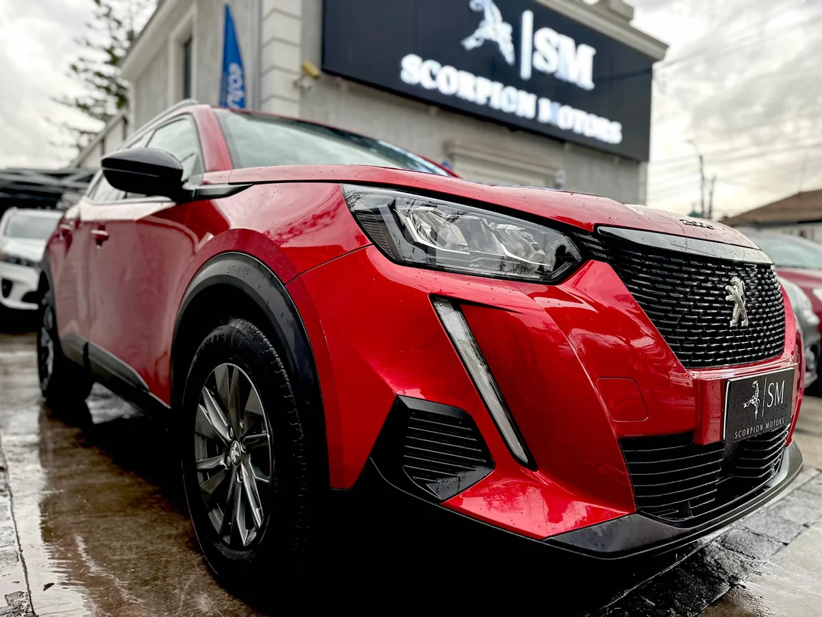 Peugeot 2008 Puretech 130 — foto 9 de 15