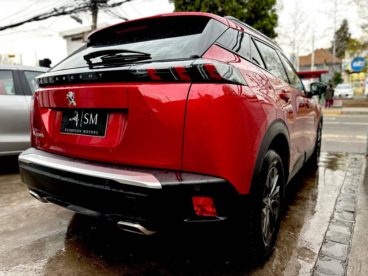 Peugeot 2008 Puretech 130 — foto 6 de 15