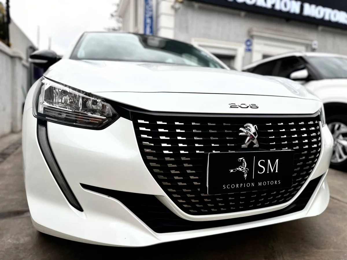 Peugeot 208 Style Puretech 75 — foto 13 de 17