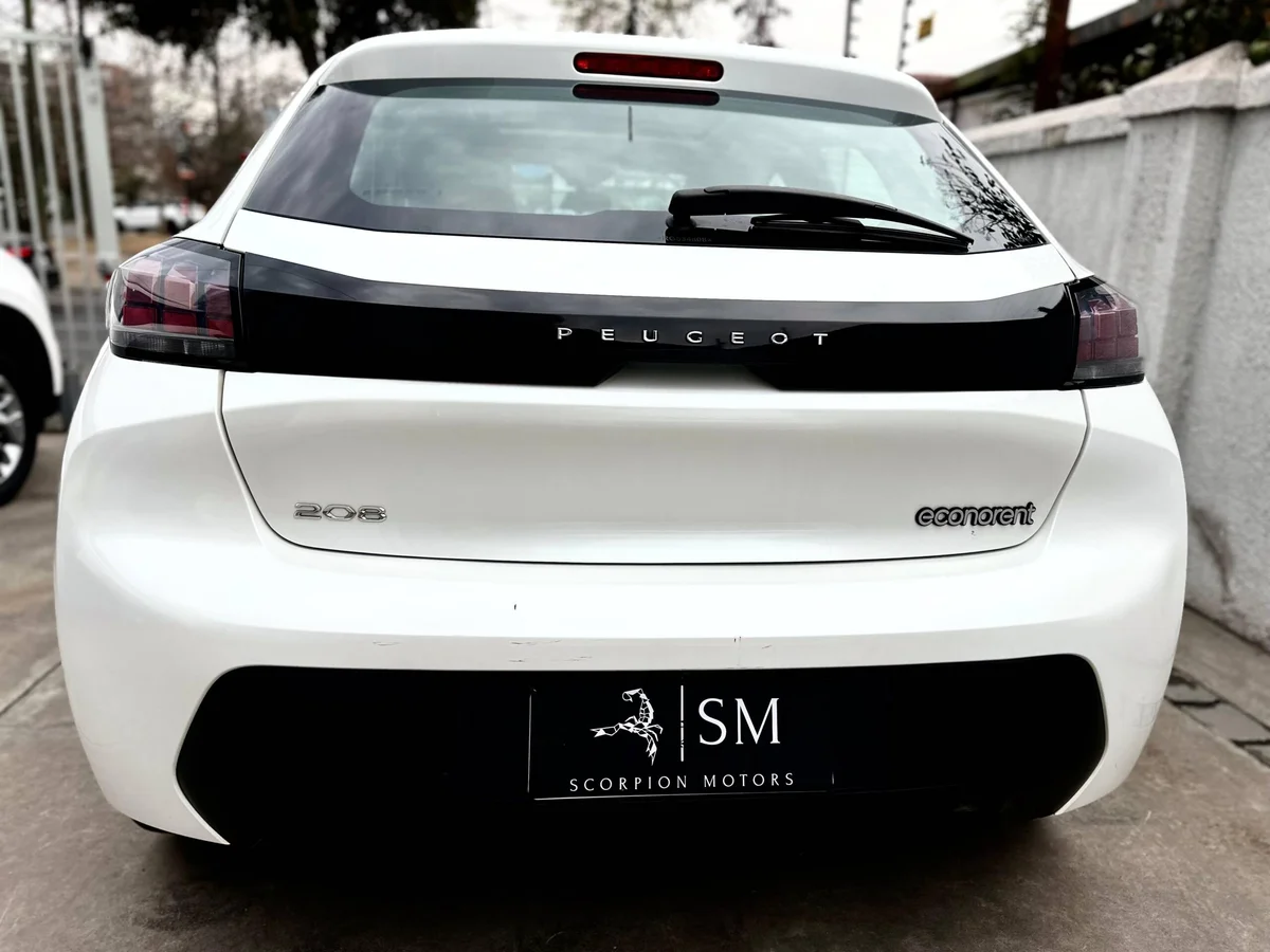Peugeot 208 Style Puretech 75 — foto 9 de 17