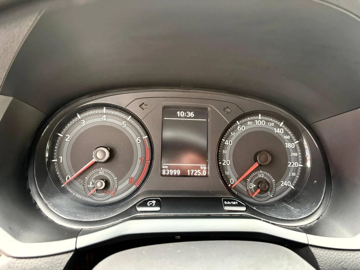 Volkswagen Voyage — foto 16 de 20