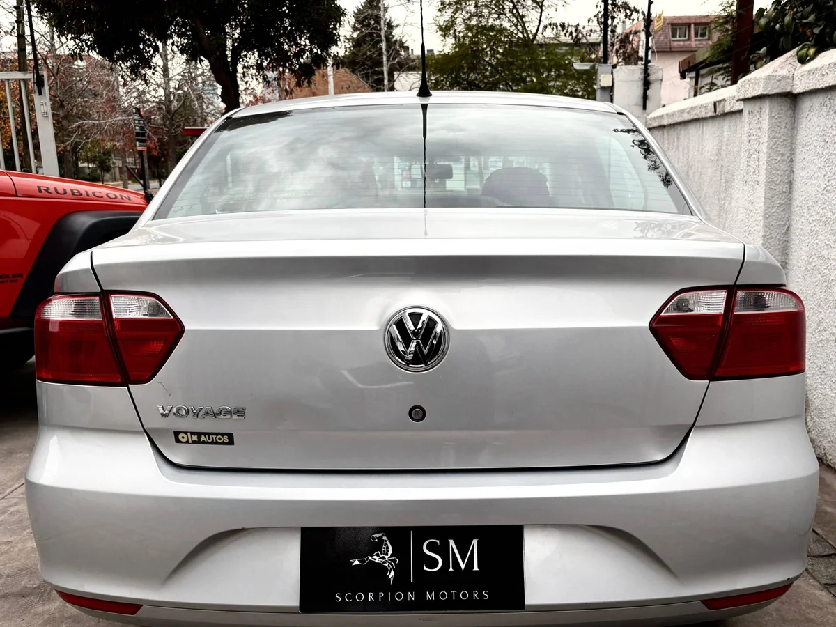 Volkswagen Voyage — foto 4 de 20