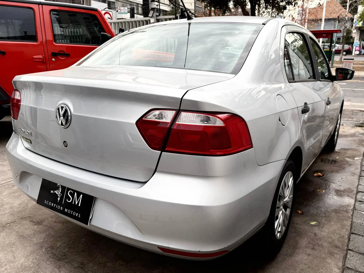 Volkswagen Voyage — foto 20 de 20