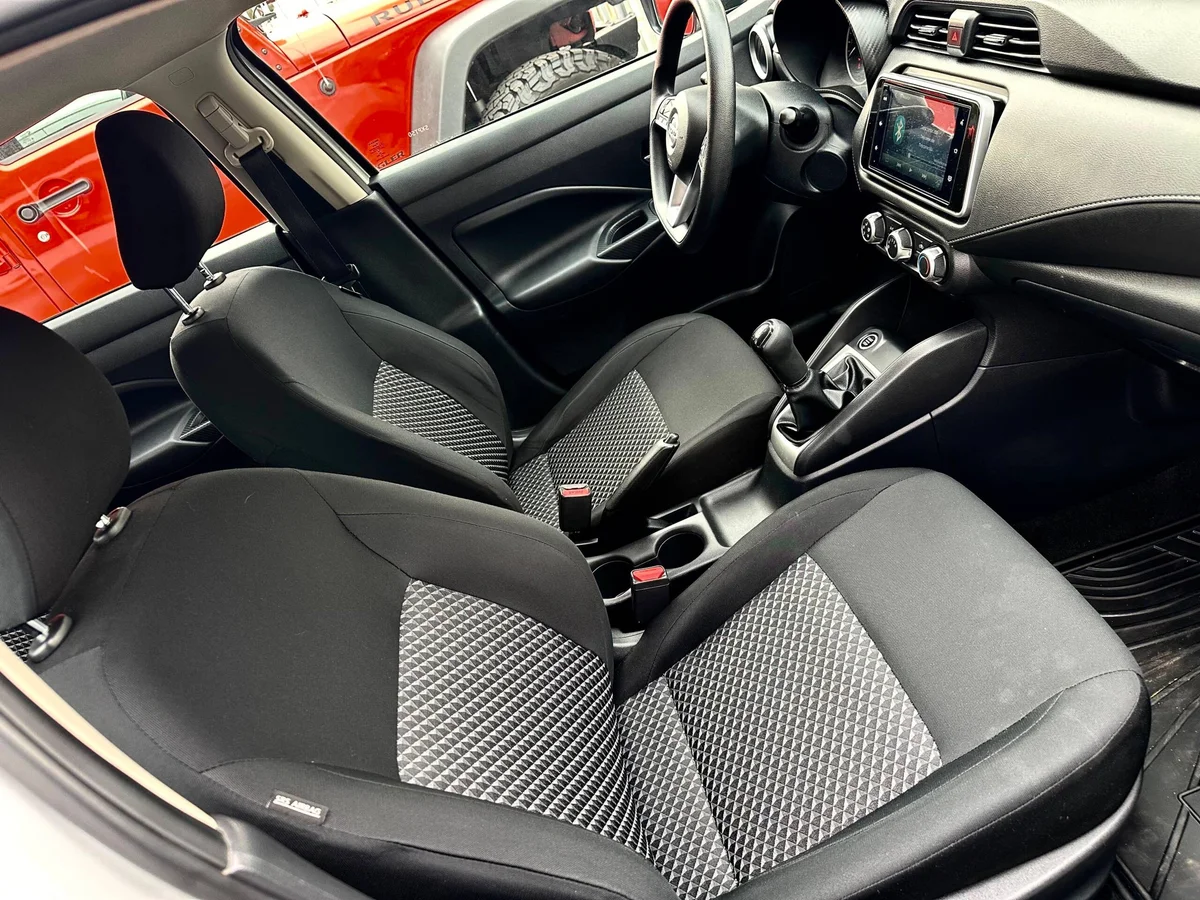 Nissan Versa — foto 16 de 16