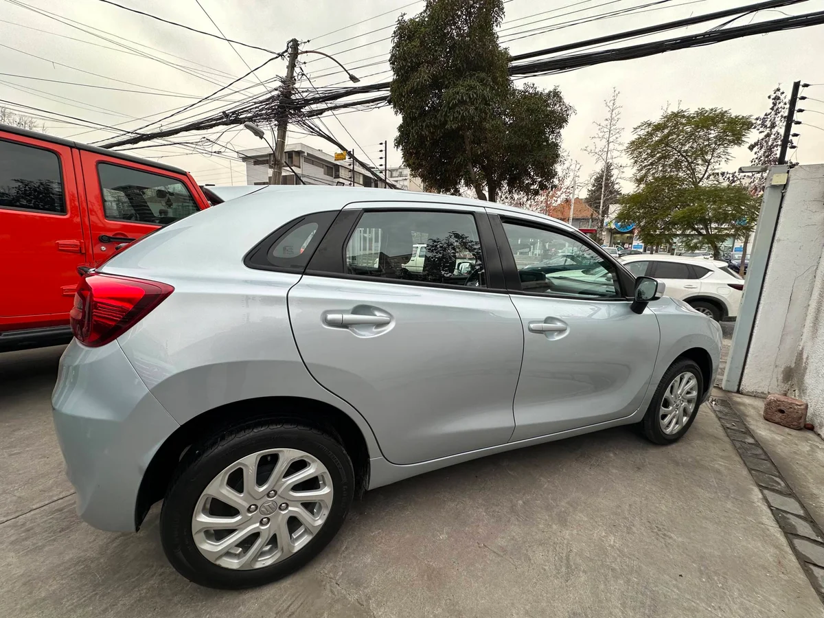 Suzuki New Baleno 1.5 Hb — foto 15 de 19