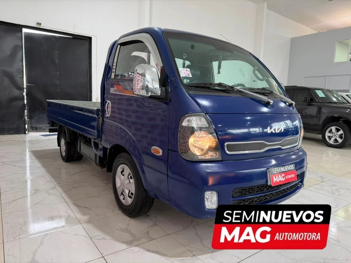KIA BONGO 2015
