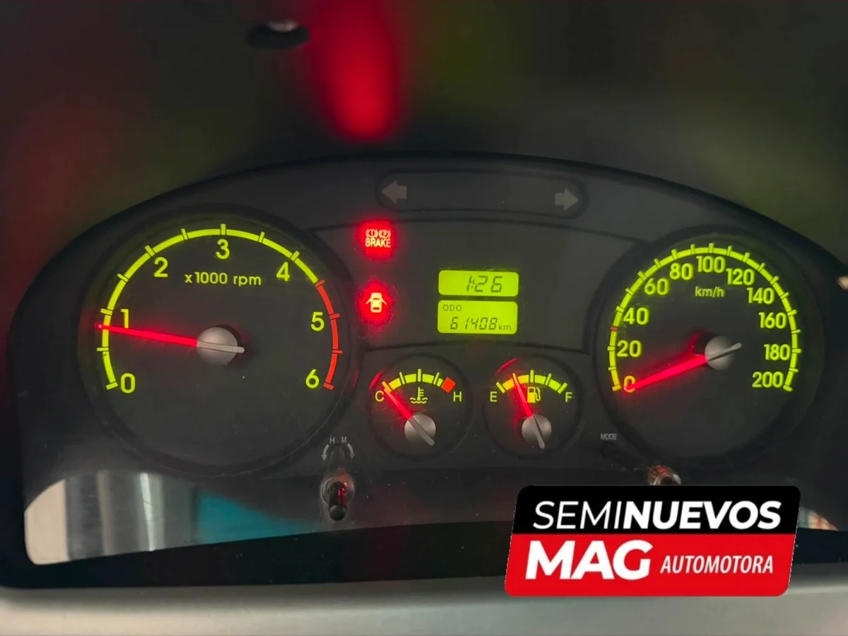KIA BONGO 2015 - Miniatura 7