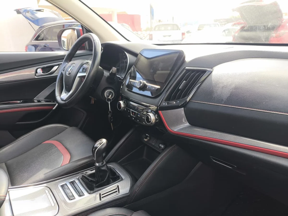 Changan Cs55 — foto 9 de 11