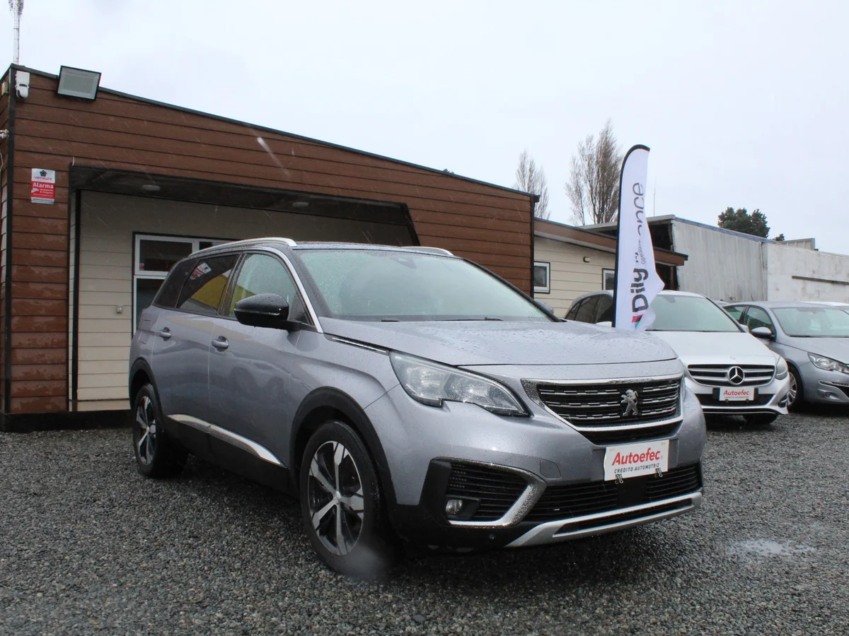 Peugeot 5008 Allure — foto 4 de 12