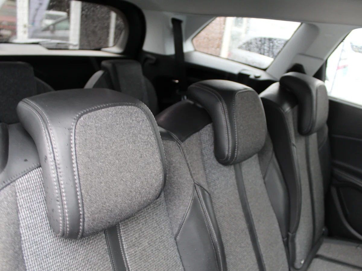 Peugeot 5008 Allure — foto 8 de 12