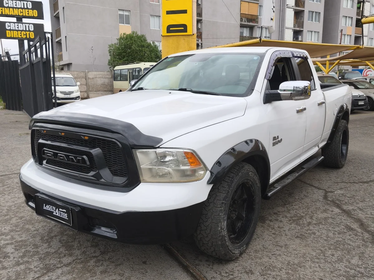 Dodge Ram 1500 3.6 Laramie 4X4 Crew Cab Dob. Cab. At 4P