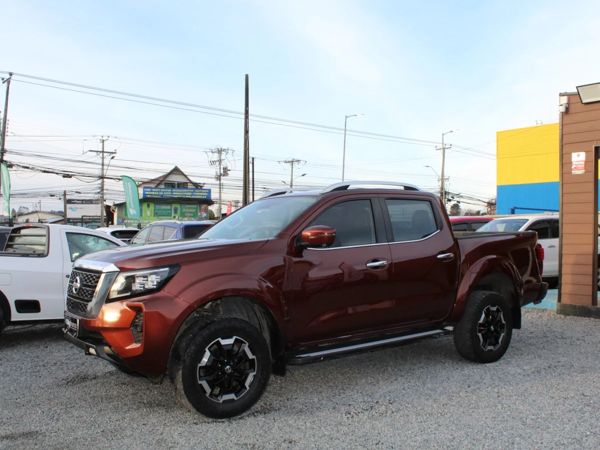 Nissan Navara 2.3D