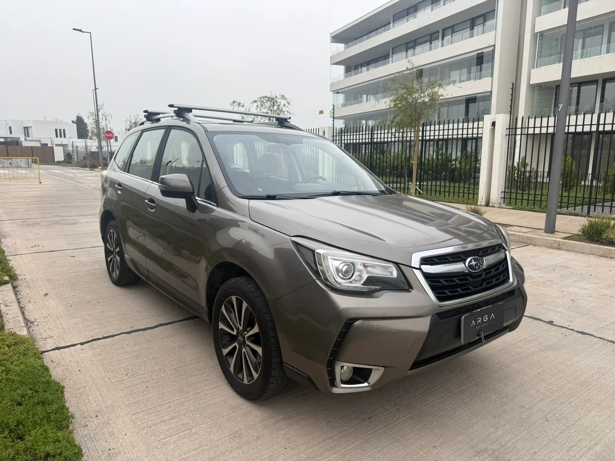 SUBARU Forester 2.0 Limited Sport Diesel AWD CVT 2017 - Miniatura 2