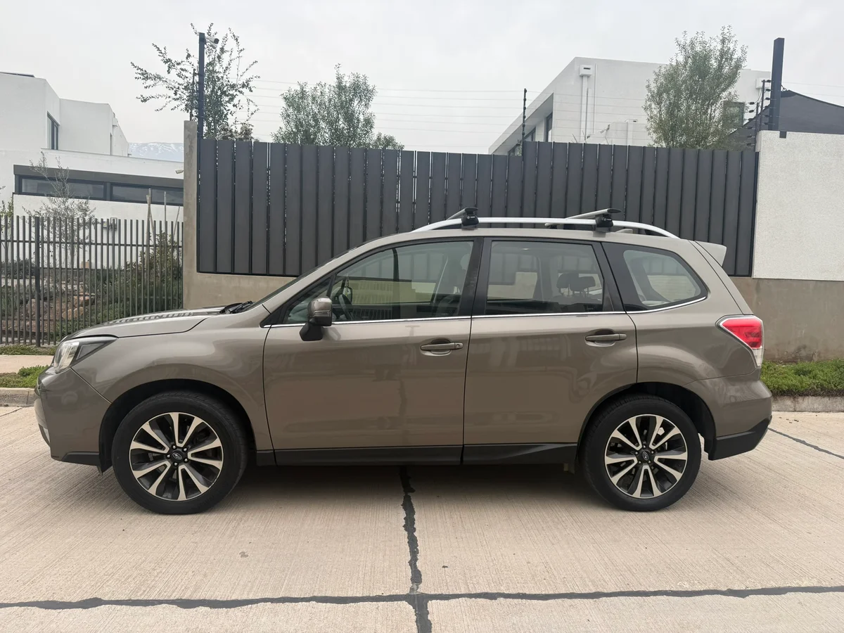 SUBARU Forester 2.0 Limited Sport Diesel AWD CVT 2017 - Miniatura 8