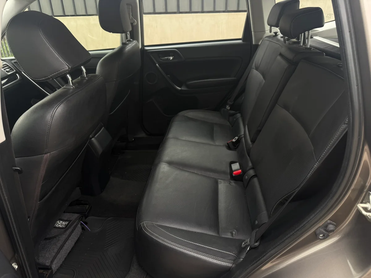 SUBARU Forester 2.0 Limited Sport Diesel AWD CVT 2017 - Miniatura 10