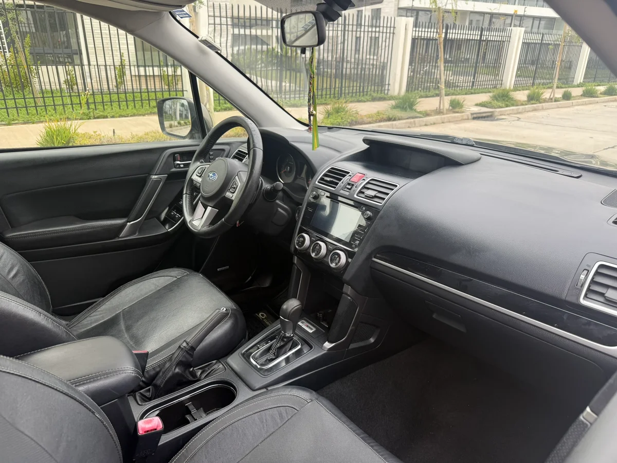SUBARU Forester 2.0 Limited Sport Diesel AWD CVT 2017 - Miniatura 12