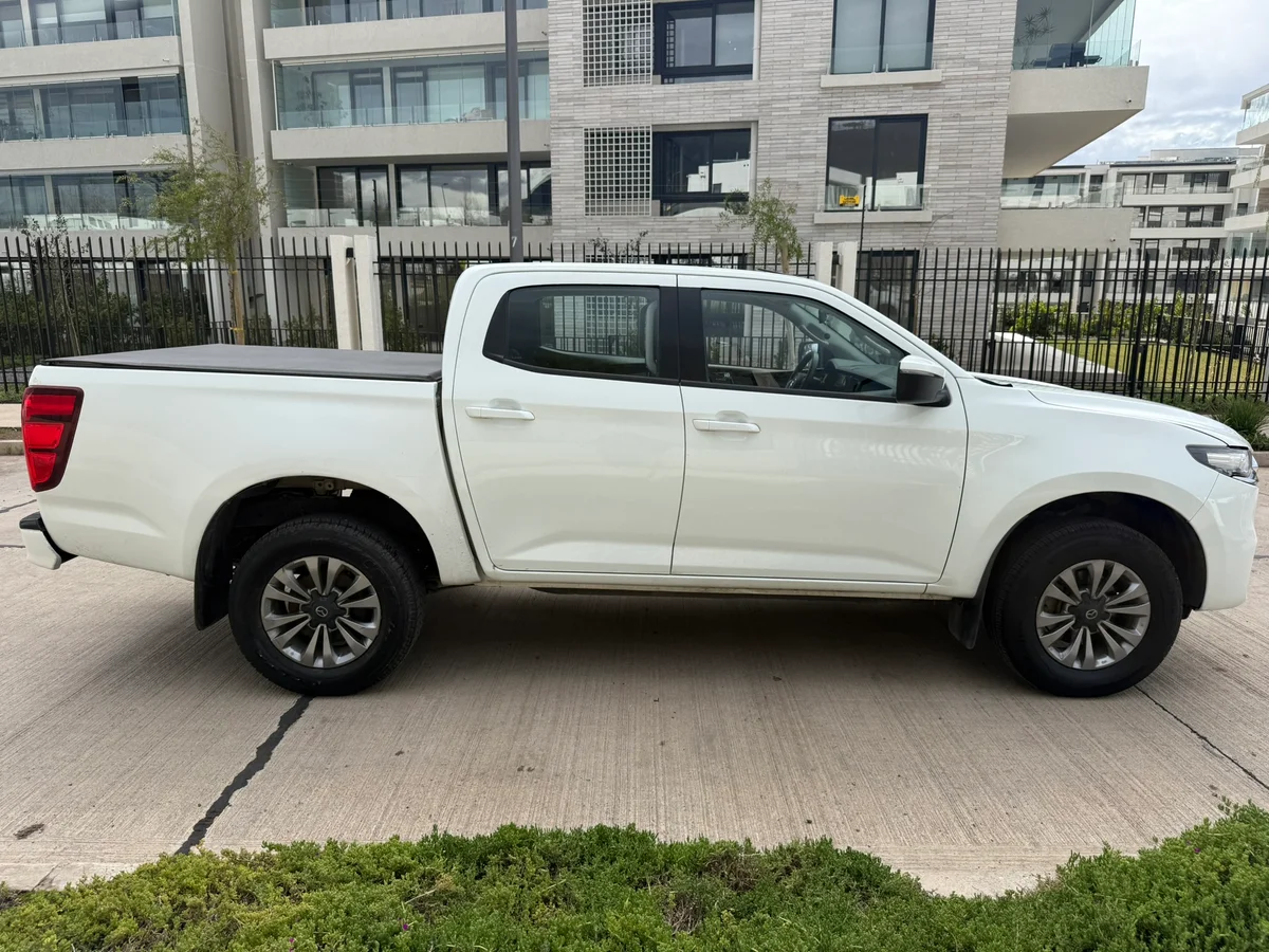 MAZDA BT-50 3.0 Diesel 4X4 Doble Cabina 6AT 2023 - Miniatura 10