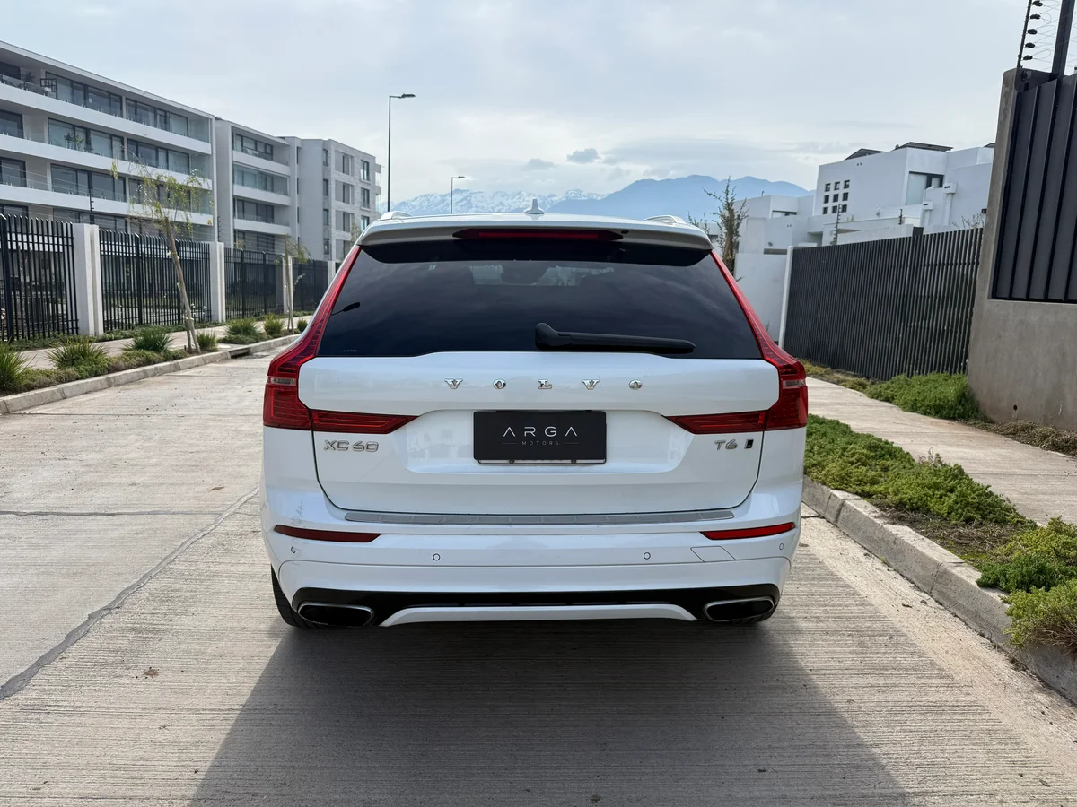 VOLVO XC60 2.0 T6 R-Design AWD MY19 AT 2019 - Miniatura 5
