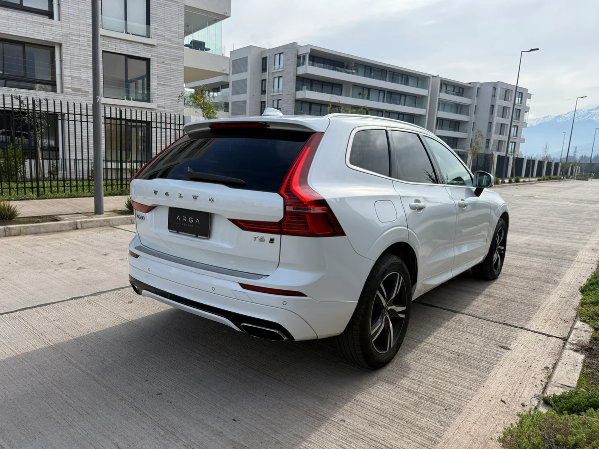 VOLVO XC60 2.0 T6 R-Design AWD MY19 AT 2019 - Miniatura 6