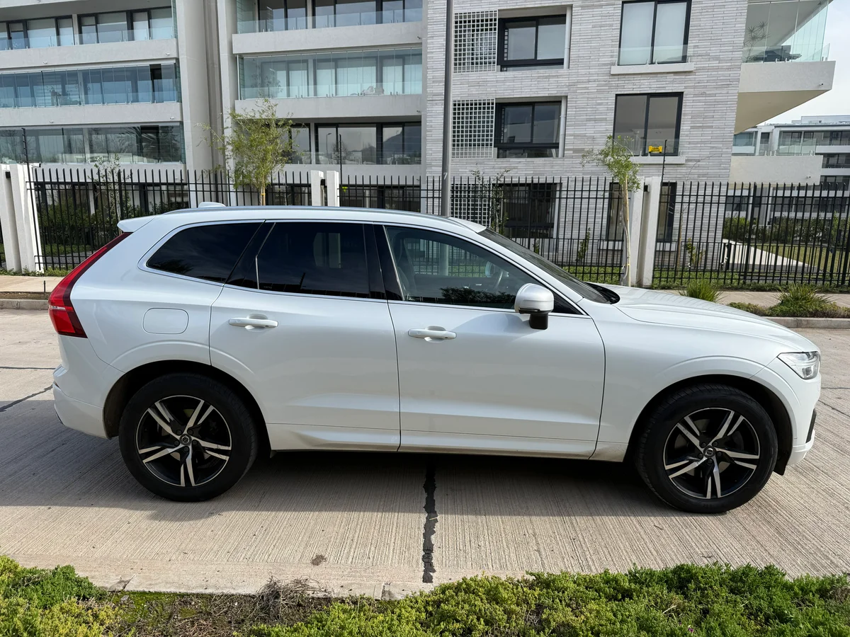 VOLVO XC60 2.0 T6 R-Design AWD MY19 AT 2019 - Miniatura 7