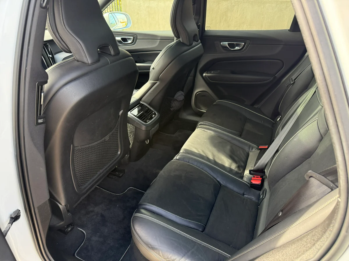 VOLVO XC60 2.0 T6 R-Design AWD MY19 AT 2019 - Miniatura 13