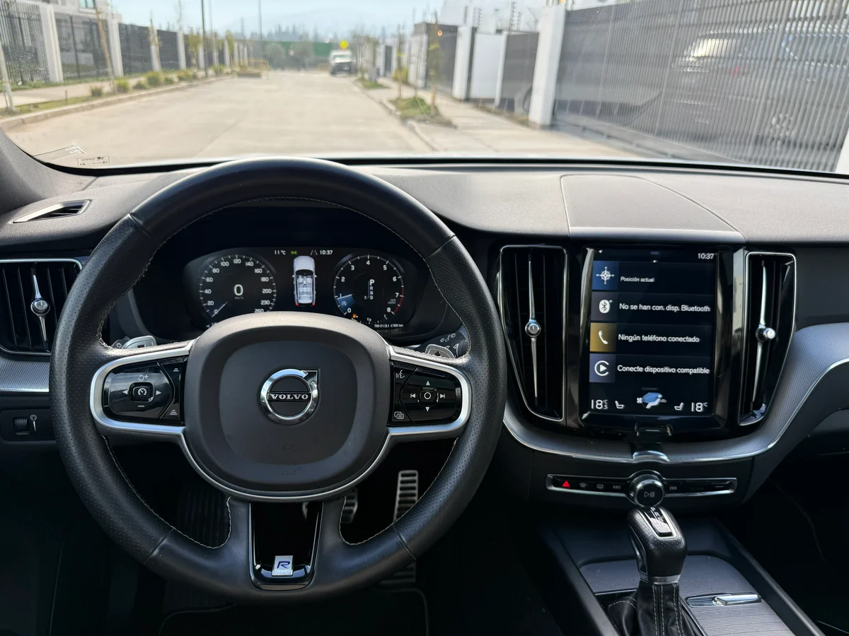 VOLVO XC60 2.0 T6 R-Design AWD MY19 AT 2019 - Miniatura 17
