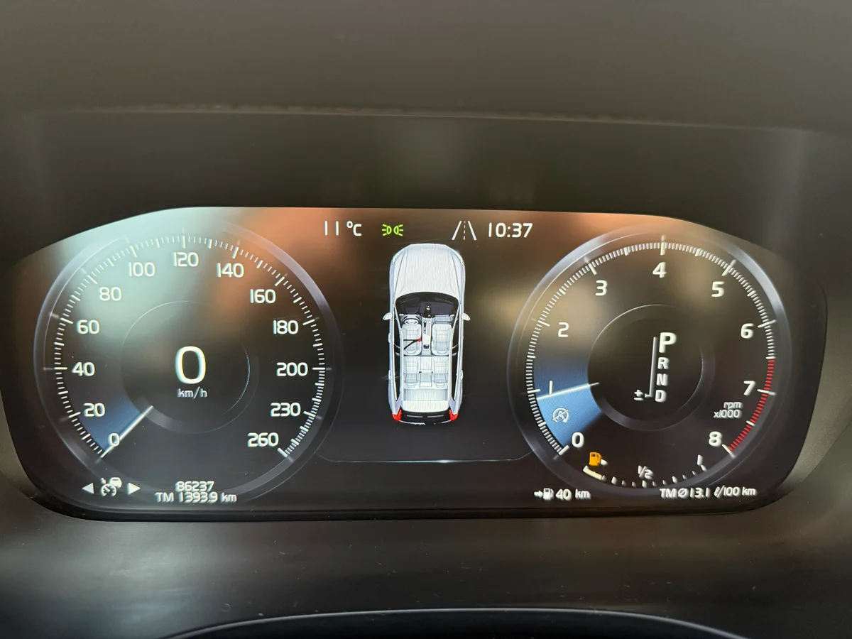 VOLVO XC60 2.0 T6 R-Design AWD MY19 AT 2019 - Miniatura 18
