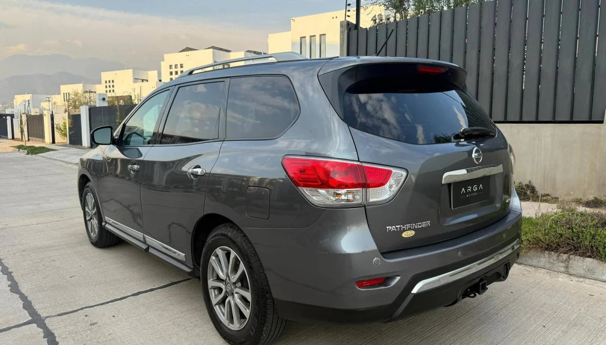 NISSAN Pathfinder 3.5 Advance CVT 4X4 2017 - Miniatura 4