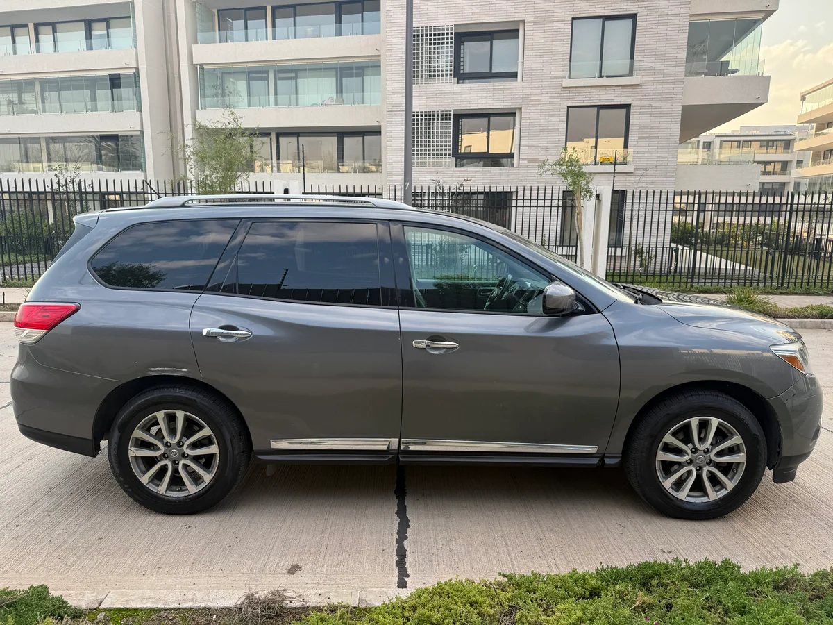 NISSAN Pathfinder 3.5 Advance CVT 4X4 2017 - Miniatura 8