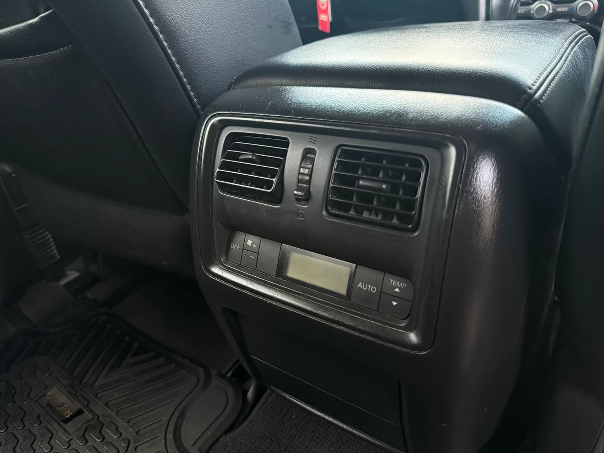 NISSAN Pathfinder 3.5 Advance CVT 4X4 2017 - Miniatura 14