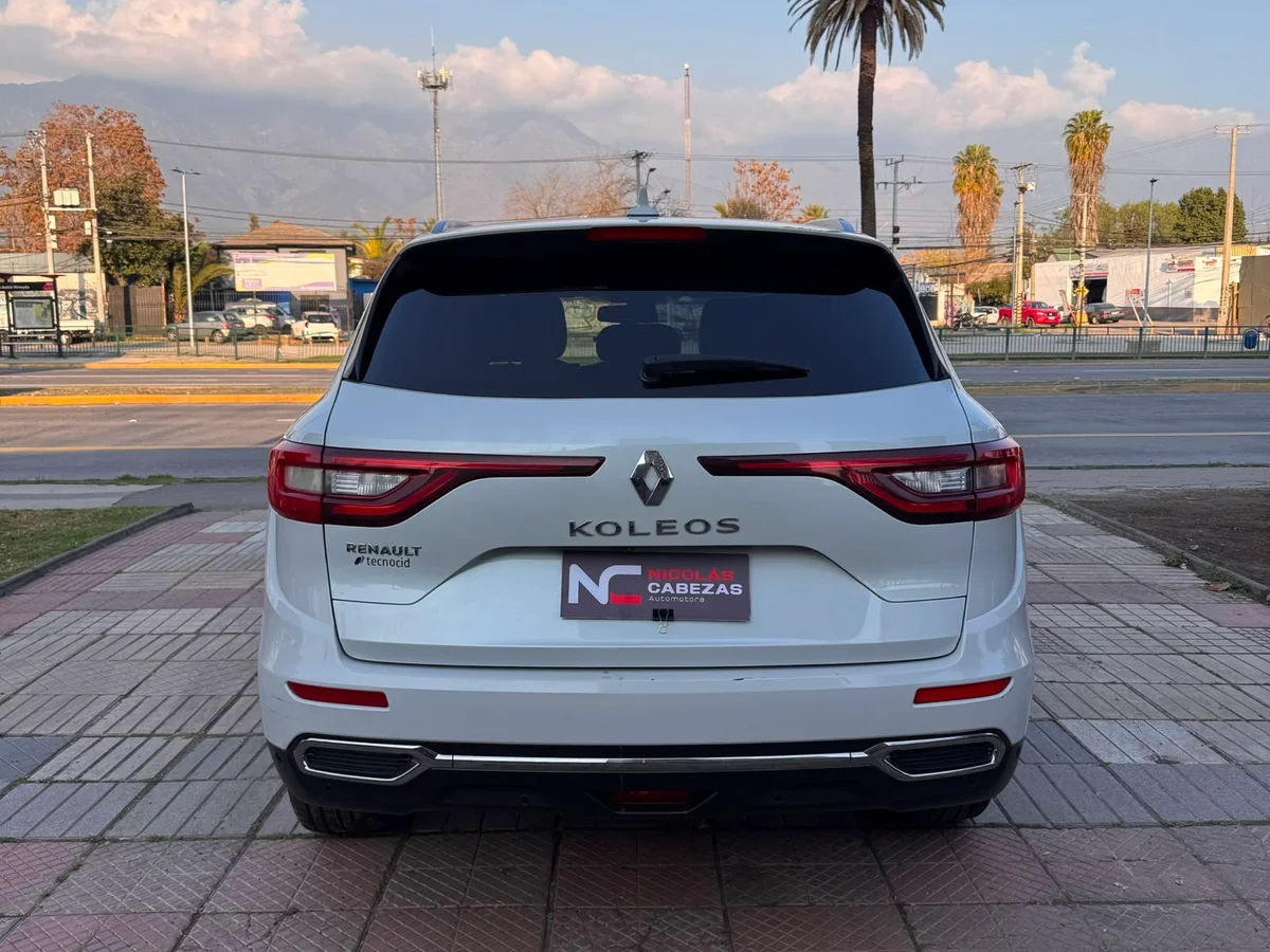 RENAULT NEW PRIVILEGE 4X4 CVT 2.5