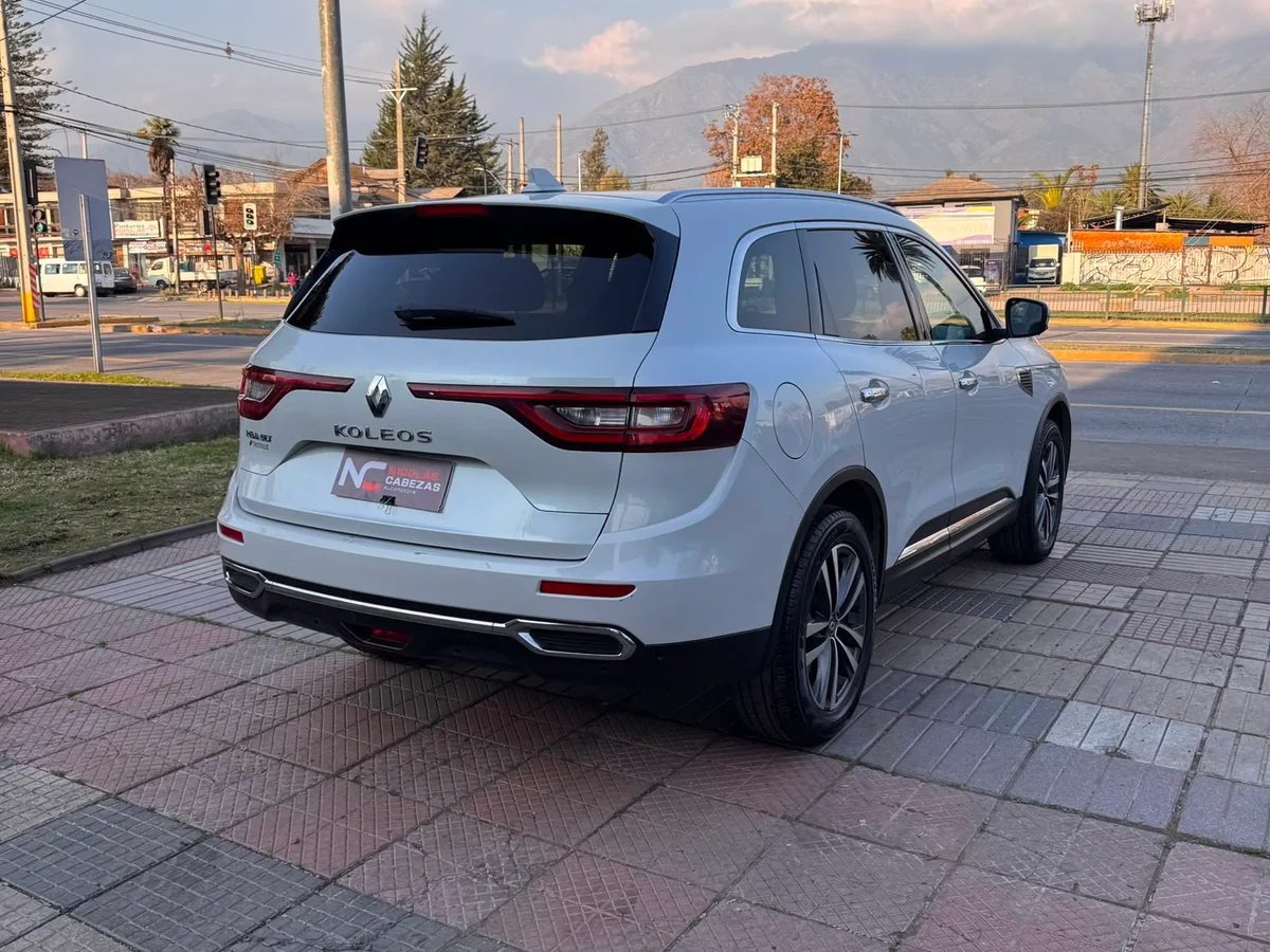 RENAULT NEW PRIVILEGE 4X4 CVT 2.5