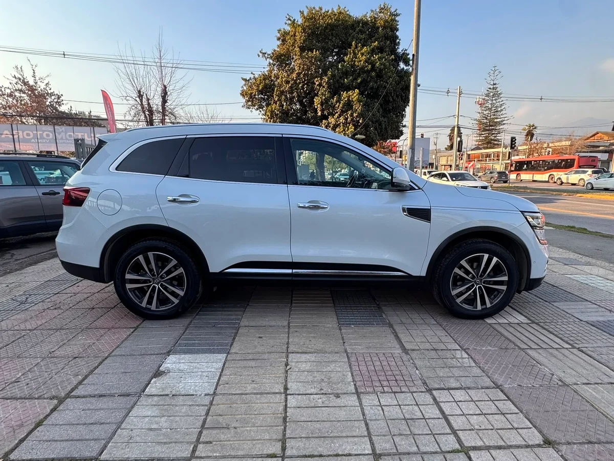 RENAULT NEW PRIVILEGE 4X4 CVT 2.5 - Miniatura 8